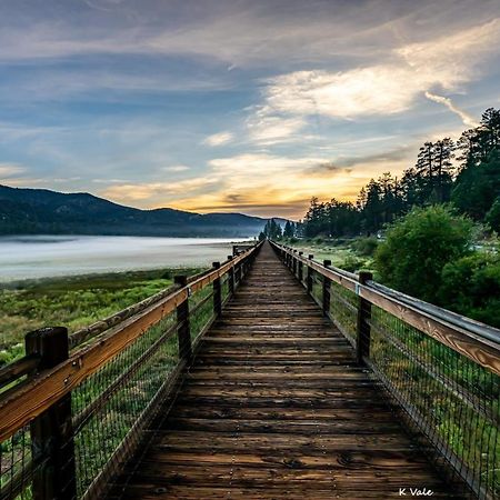 Апарт отель Golden Bear Inc Биг Бэар Лейк Экстерьер фото